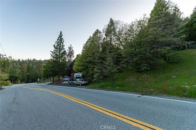 27488 North Bay Road, Lake Arrowhead, CA 92352