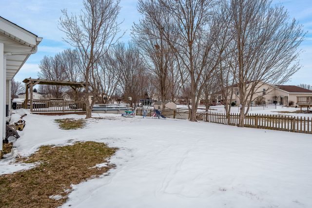 136 Harvest Glenn Drive, Davis Junction, IL 61020