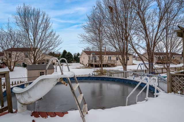 136 Harvest Glenn Drive, Davis Junction, IL 61020