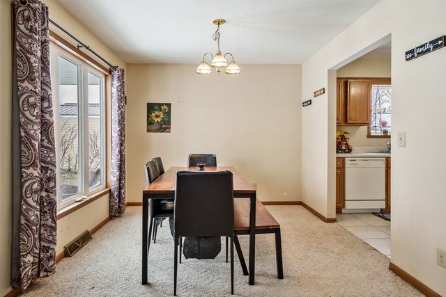 136 Harvest Glenn Drive, Davis Junction, IL 61020