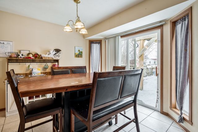 136 Harvest Glenn Drive, Davis Junction, IL 61020