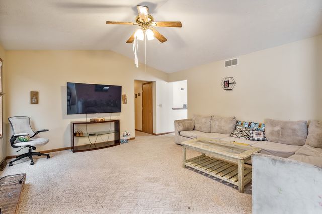 136 Harvest Glenn Drive, Davis Junction, IL 61020