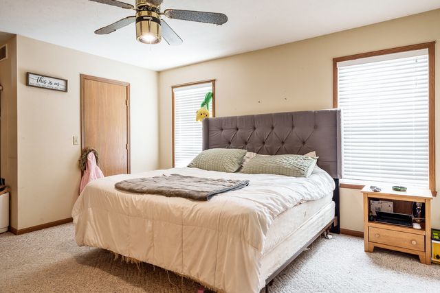 136 Harvest Glenn Drive, Davis Junction, IL 61020