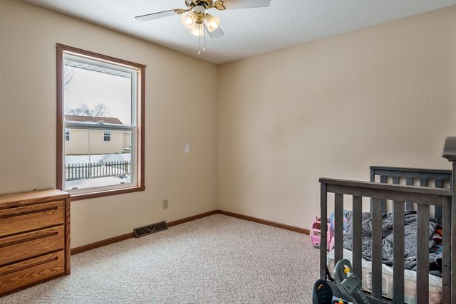 136 Harvest Glenn Drive, Davis Junction, IL 61020