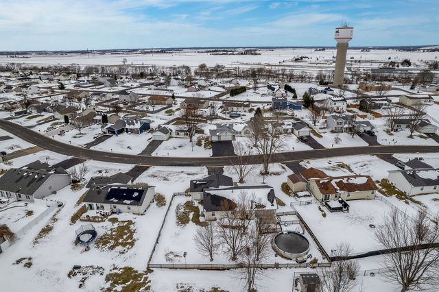 136 Harvest Glenn Drive, Davis Junction, IL 61020