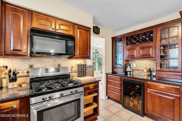 57 Concord Circle, Howell, NJ 07731