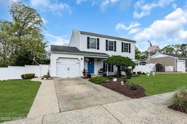 57 Concord Circle, Howell, NJ 07731