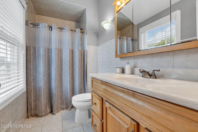 57 Concord Circle, Howell, NJ 07731