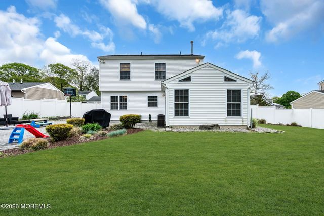 57 Concord Circle, Howell, NJ 07731