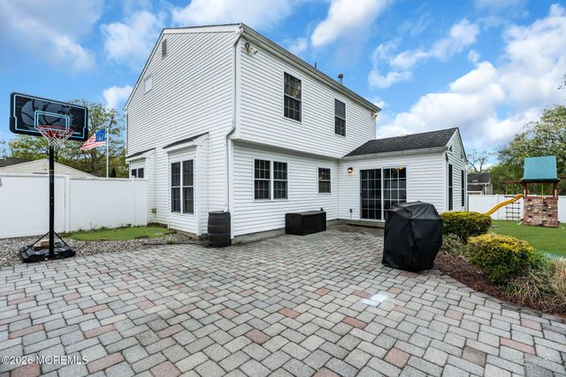 57 Concord Circle, Howell, NJ 07731