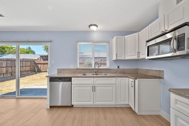 141 Gunnison Ave, Sacramento, CA 95838