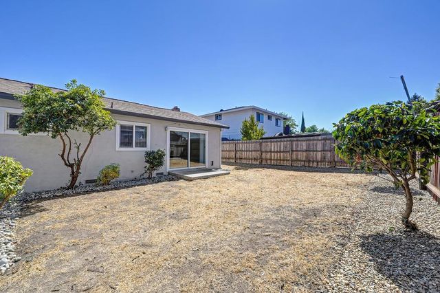 141 Gunnison Ave, Sacramento, CA 95838