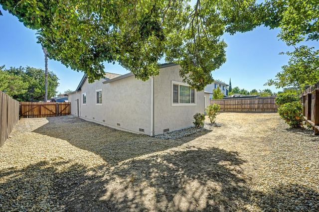 141 Gunnison Ave, Sacramento, CA 95838