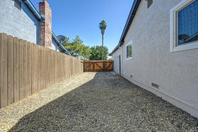 141 Gunnison Ave, Sacramento, CA 95838