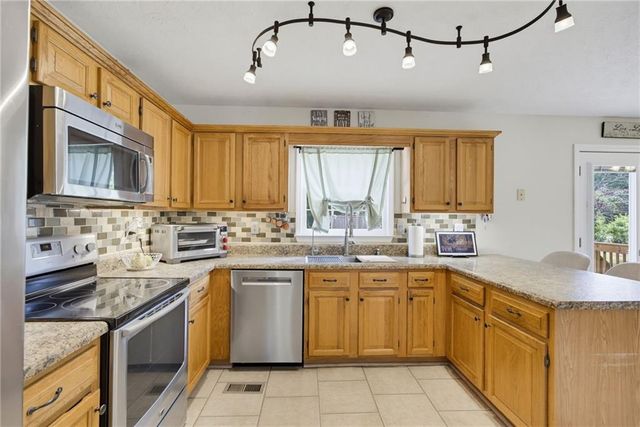 277 Lakeview Lane, Hiram, GA 30141