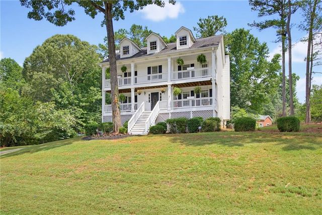 277 Lakeview Lane, Hiram, GA 30141