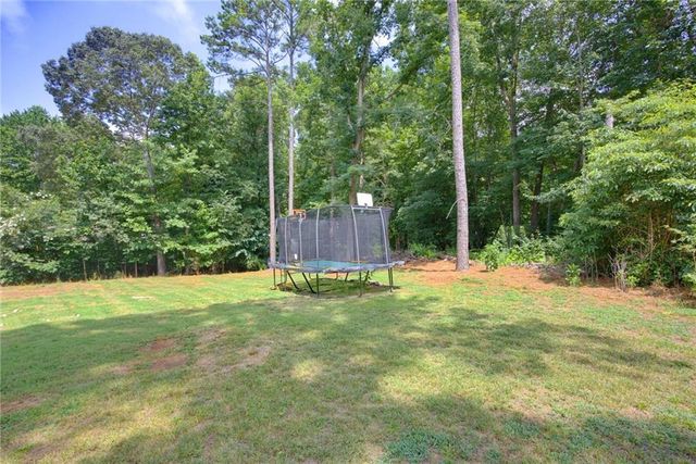 277 Lakeview Lane, Hiram, GA 30141