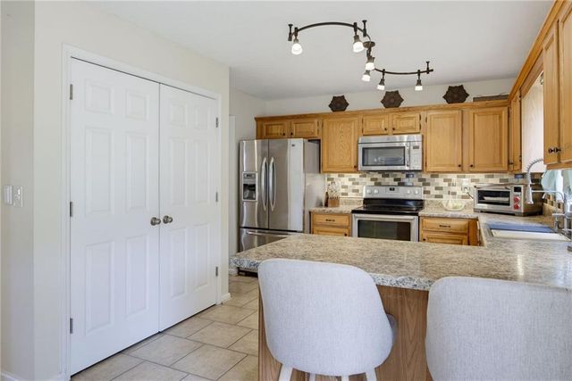 277 Lakeview Lane, Hiram, GA 30141
