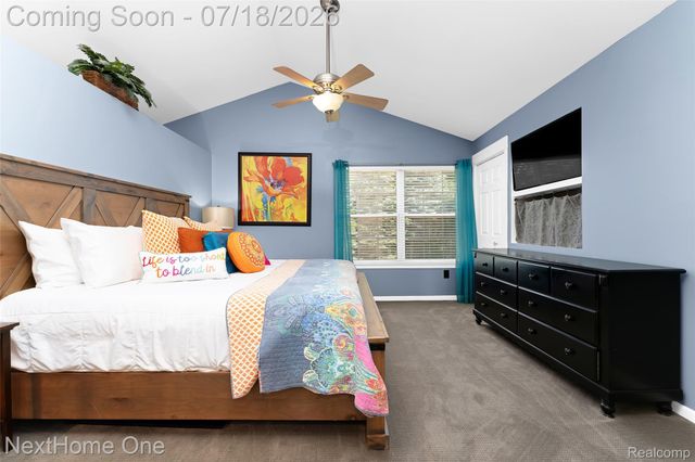 6496 Lake Meadow Drive, Waterford Charter Township, MI 48327