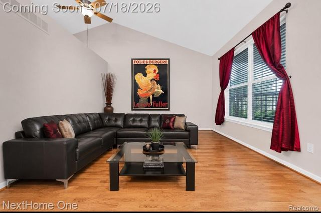 6496 Lake Meadow Drive, Waterford Charter Township, MI 48327