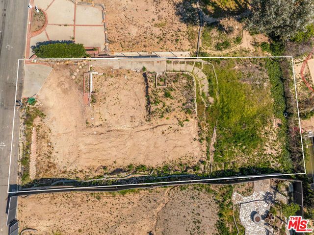 15208 Whitfield Avenue, Pacific Palisades (los Angeles), CA 90272