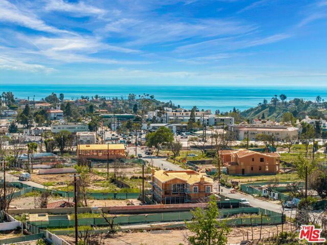 15208 Whitfield Avenue, Pacific Palisades (los Angeles), CA 90272