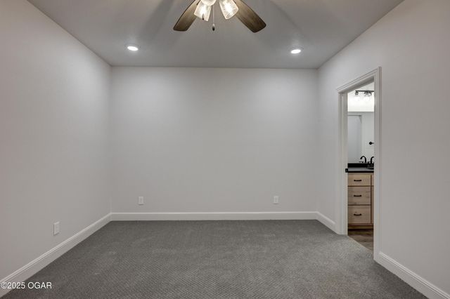 1110 E 42nd Street, Joplin, MO 64804