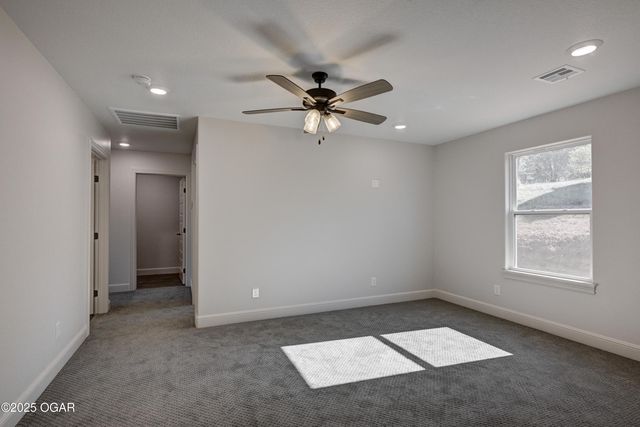 1110 E 42nd Street, Joplin, MO 64804