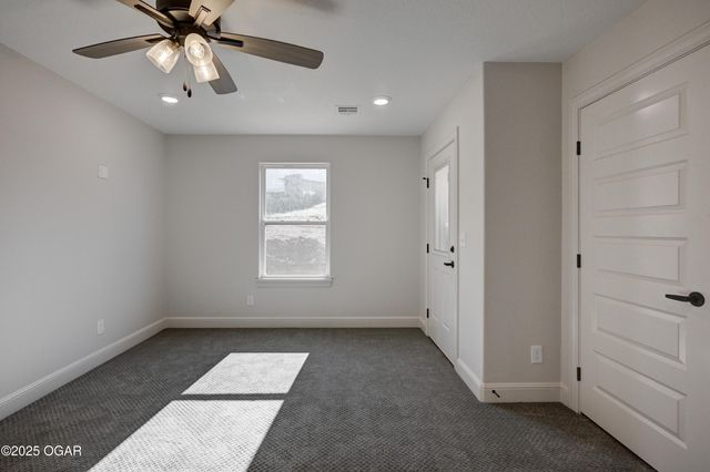 1110 E 42nd Street, Joplin, MO 64804