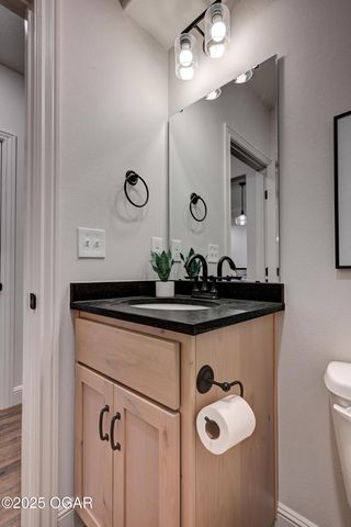 1110 E 42nd Street, Joplin, MO 64804