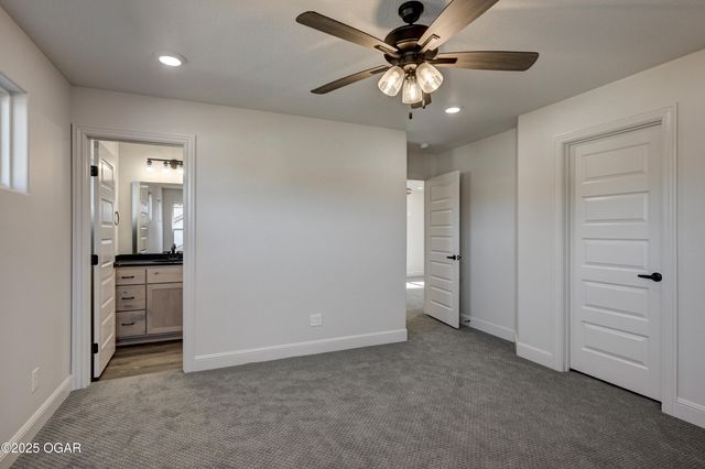 1110 E 42nd Street, Joplin, MO 64804