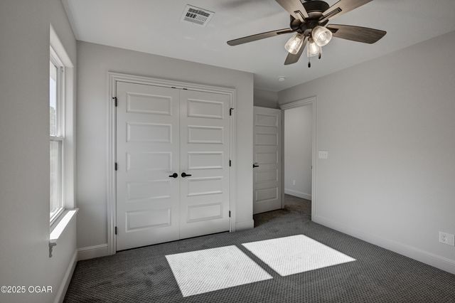 1110 E 42nd Street, Joplin, MO 64804