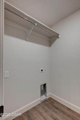 1110 E 42nd Street, Joplin, MO 64804