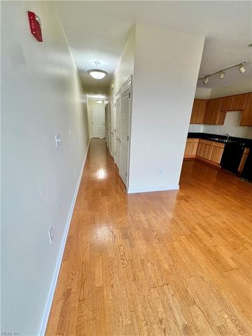 388 Boush St Unit 418, Norfolk, VA 23510