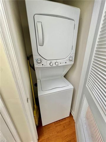 388 Boush St Unit 418, Norfolk, VA 23510