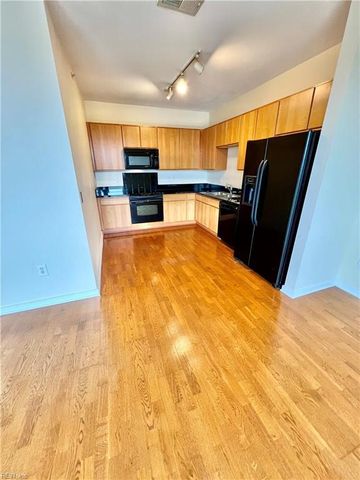388 Boush St Unit 418, Norfolk, VA 23510