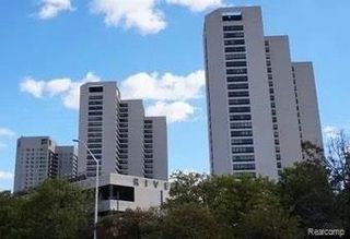300 Riverfront Drive 26J, Detroit, MI 48226