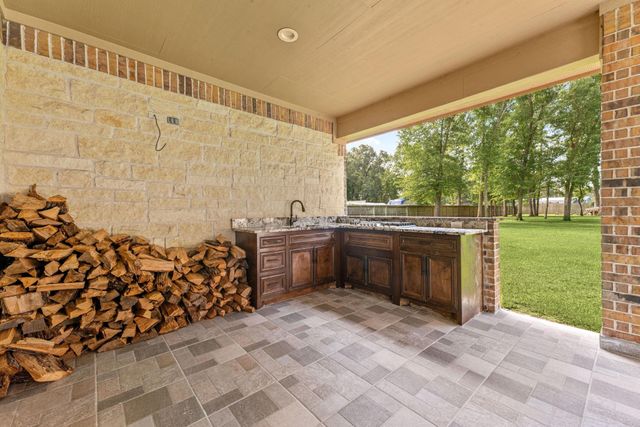 19534 Desna Drive, Porter, TX 77365