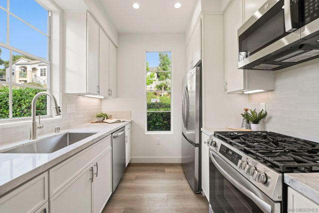 3504 Caminito El Rincon 5, San Diego, CA 92130