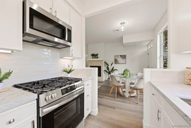 3504 Caminito El Rincon 5, San Diego, CA 92130