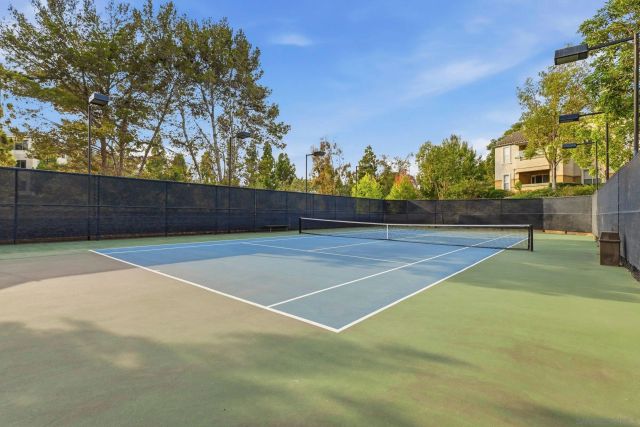 3504 Caminito El Rincon 5, San Diego, CA 92130