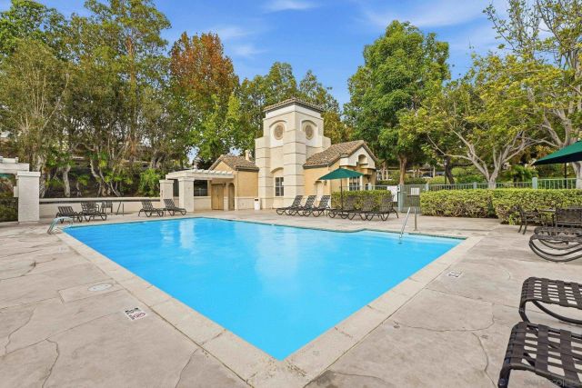 3504 Caminito El Rincon 5, San Diego, CA 92130