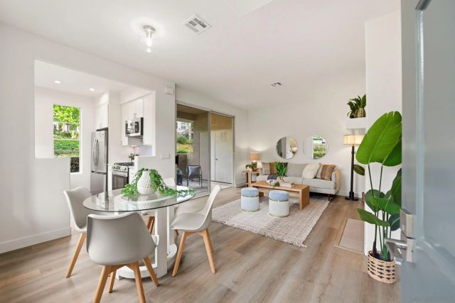 3504 Caminito El Rincon 5, San Diego, CA 92130