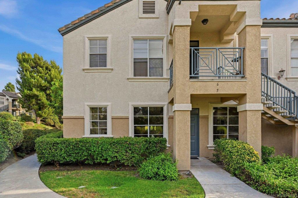 3504 Caminito El Rincon 5, San Diego, CA 92130