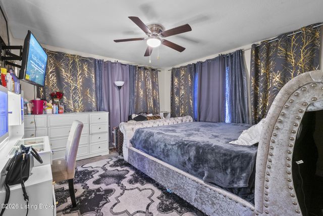 3620 Regatta Way, Louisville, KY 40211