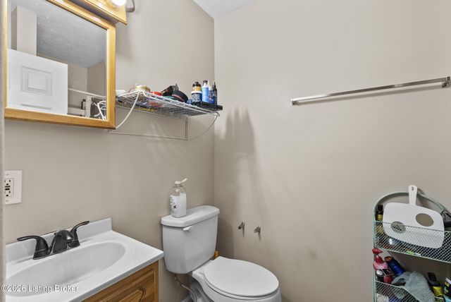 3620 Regatta Way, Louisville, KY 40211