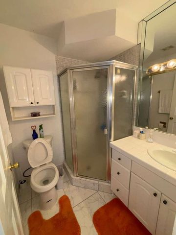 4706 NW 36th Street 605, Lauderdale Lakes, FL 33319