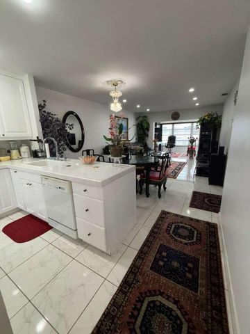 4706 NW 36th Street 605, Lauderdale Lakes, FL 33319