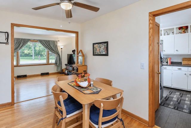 3616 S Glenwood Drive, Beloit, WI 53511