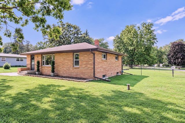 3616 S Glenwood Drive, Beloit, WI 53511